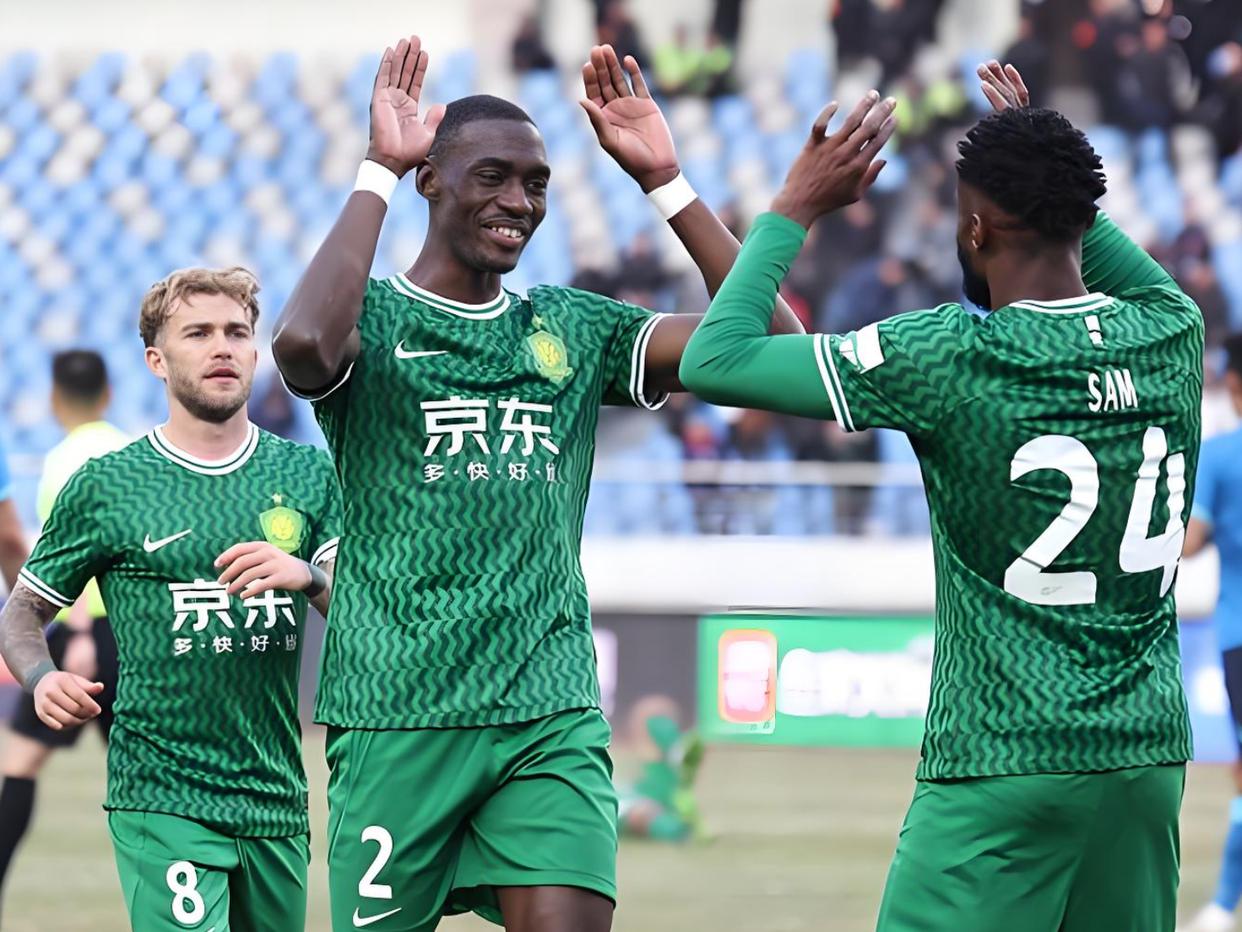 爱游戏-北京国安训练开放日，今夜遗憾出局引欢呼，法甲在即，高层口径保持一致-爱游戏